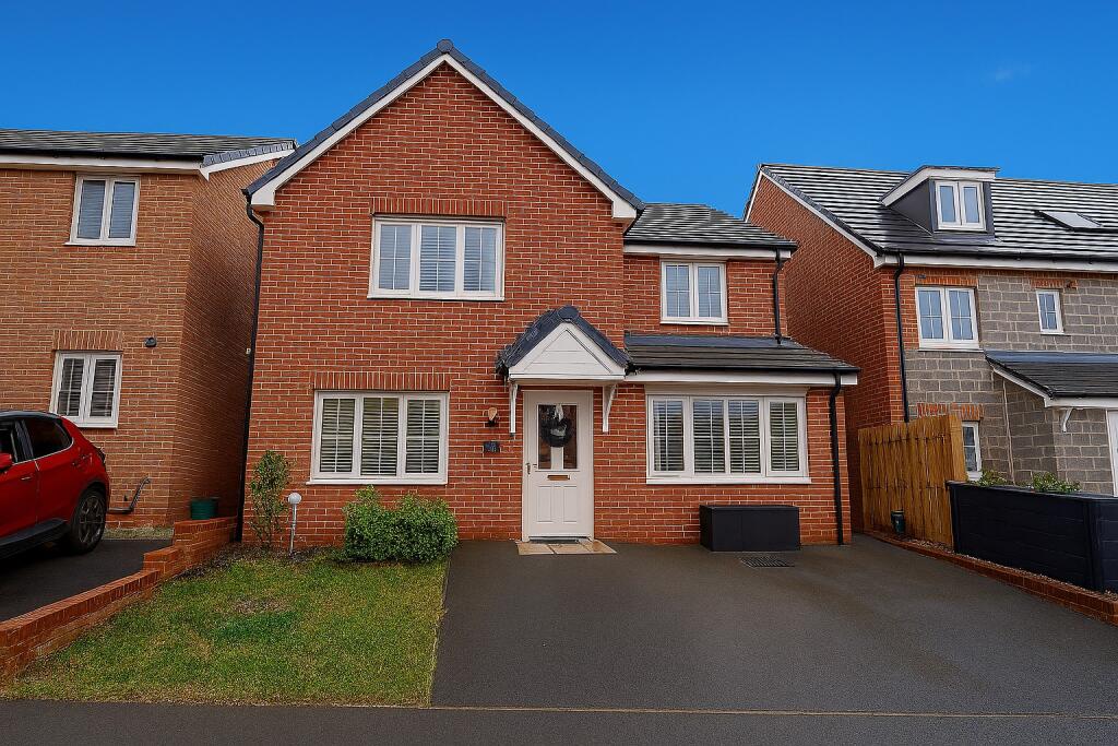 Main image of property: Heol Y Gylfinir, Llanilid, Pontyclun
