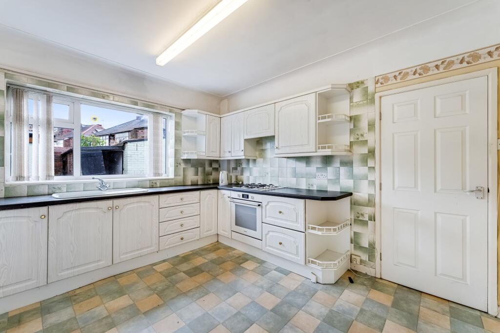 Birchfield Road, Widnes, WA8 photo 3