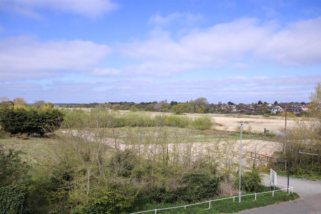 Mights Road, Southwold photo 2