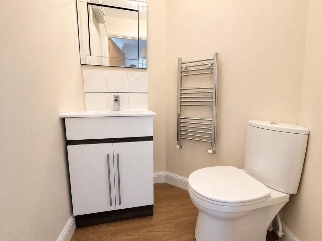House in Torridge, East The Water, Bideford - More