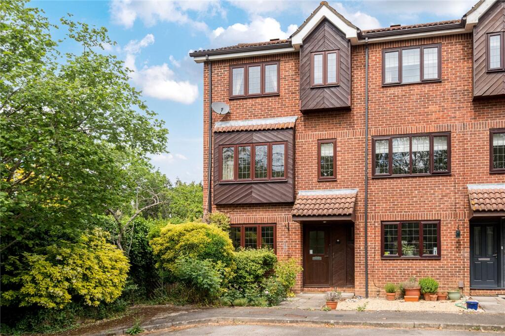 Main image of property: Woodhaven Mews, Gainsborough Court, Walton-On-Thames, KT12