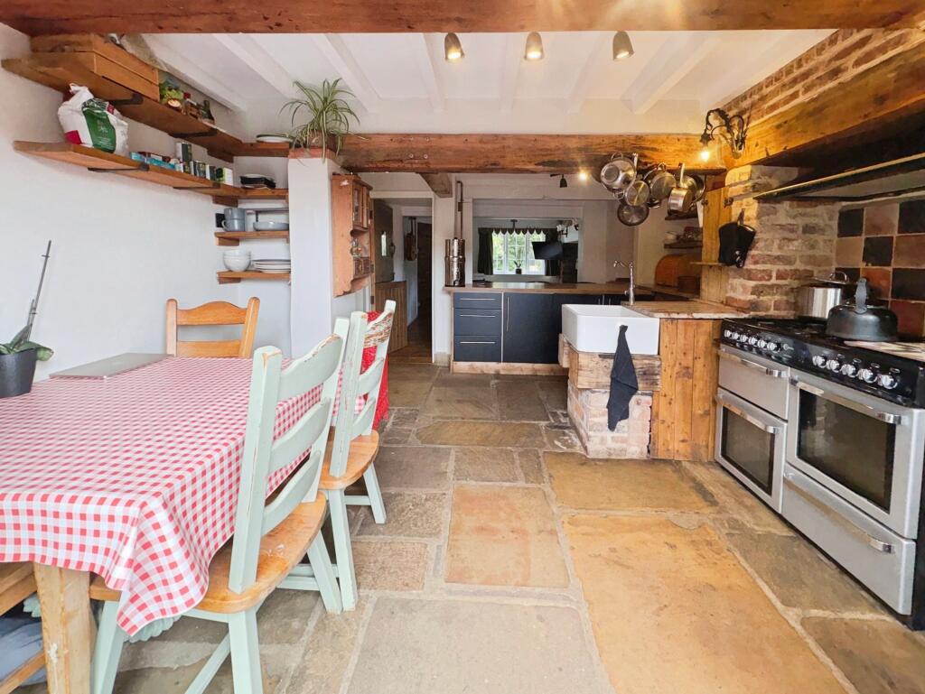 House in Nottingham, Ruddington - More