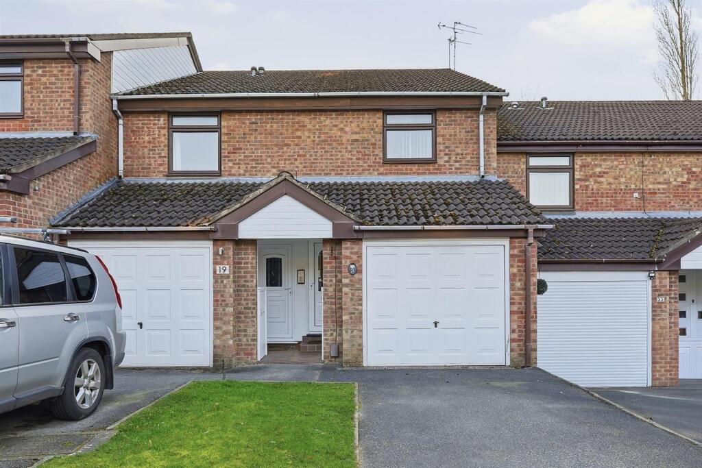 Main image of property: Arbour Mews, Macclesfield