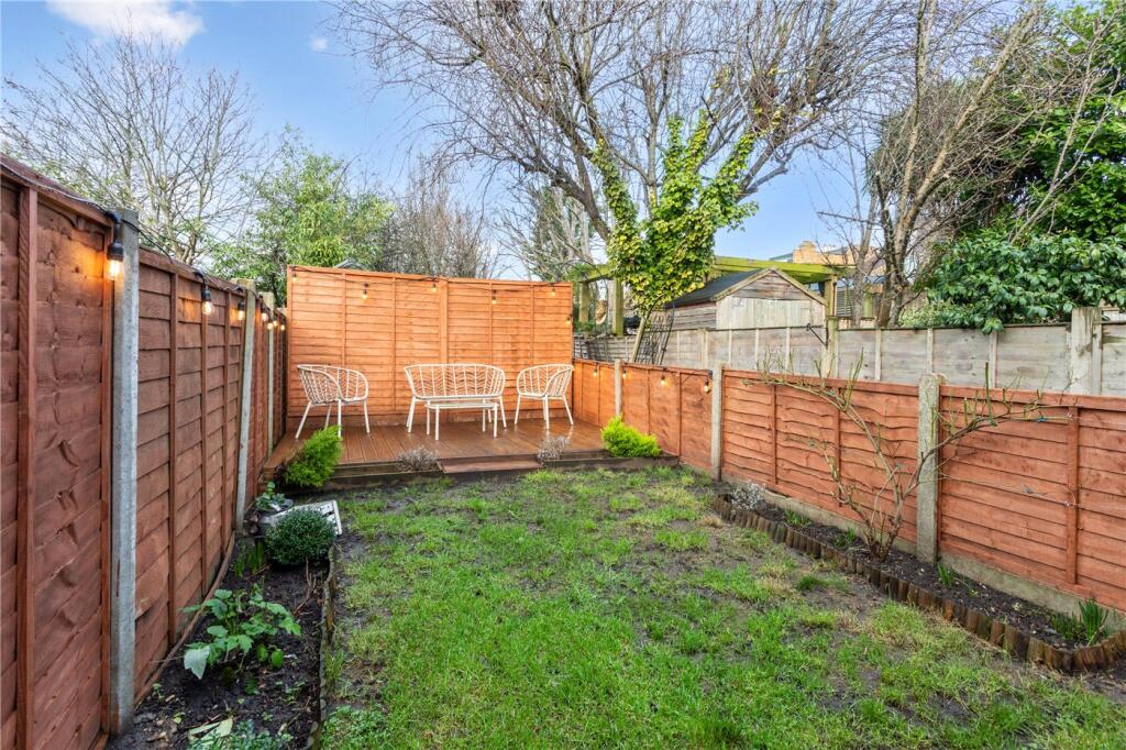 Charlmont Road, London, SW17 photo 2