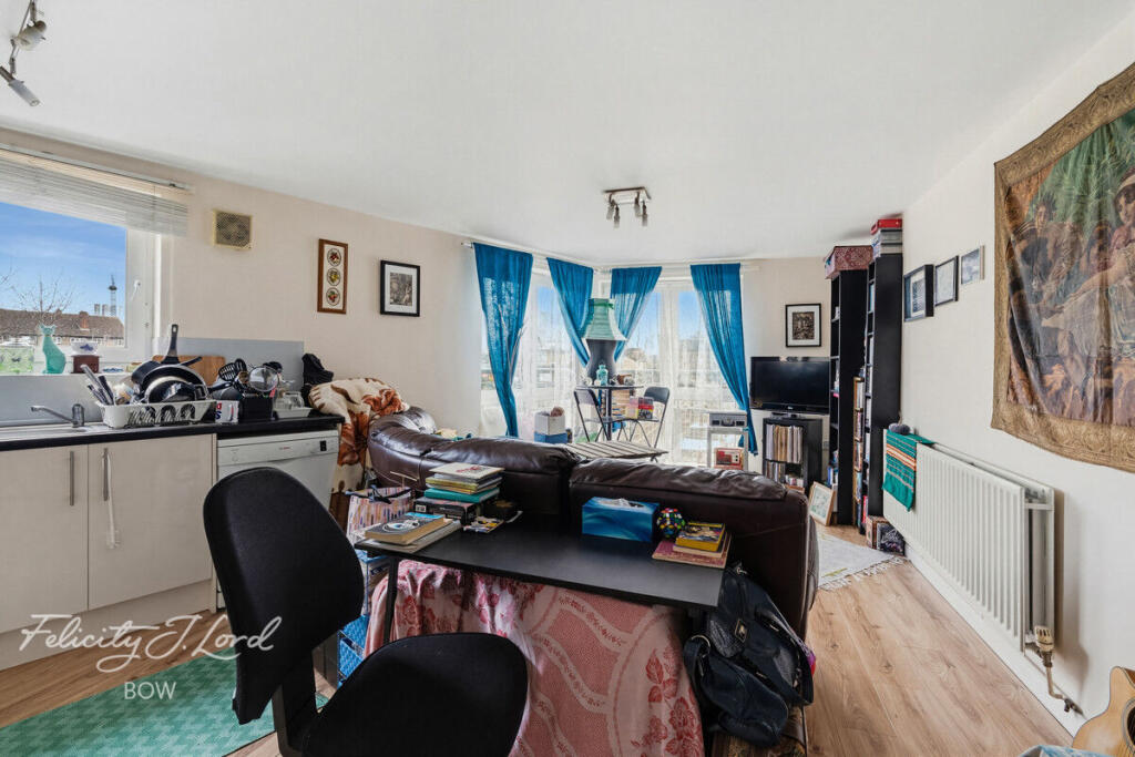 Main image of property: Uamvar Street, London