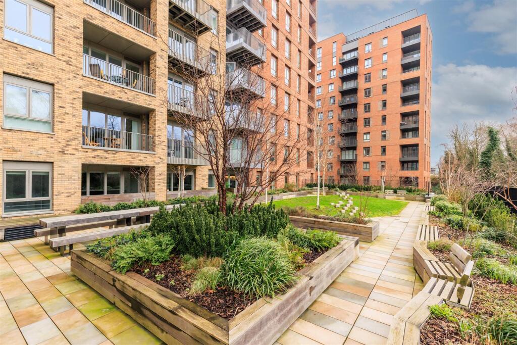 Main image of property: Alington House, Alexandra Gate, N8