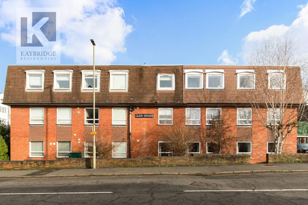 Main image of property: East Street, Epsom, KT17