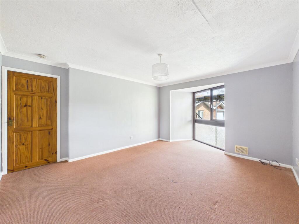 Apartment in Bristol, Lawrence Hill, Barton Hill - View 3