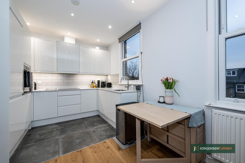 3 bedroom flat for rent