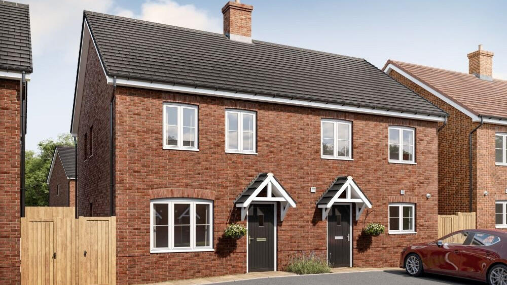 2-bed semi-detached on Nedge Hill, Telford, TF7 4NY, £100,000