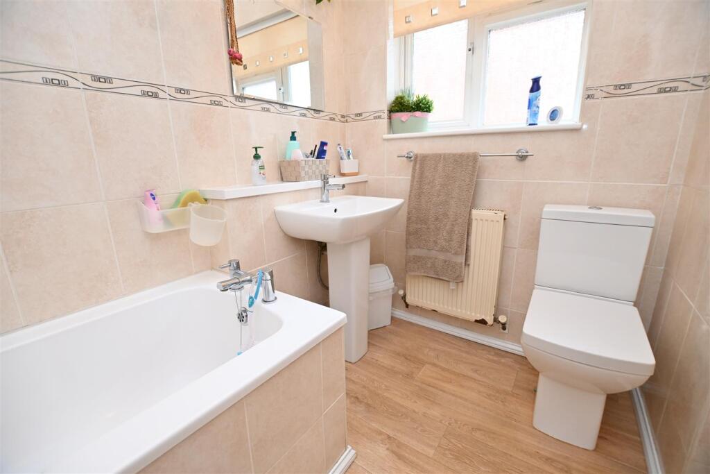 House in Southend-on-Sea - View 4