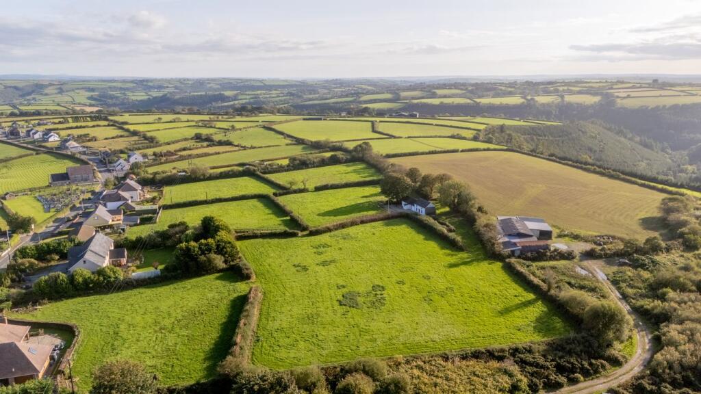 Hermon, Cynwyl Elfed, Carmarthen, SA33 - View 2