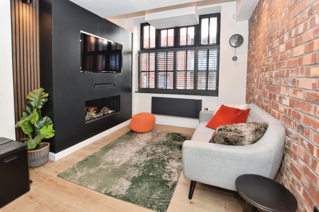 Main image of property: Printing Press House, 17 School Street, Manchester, M4
