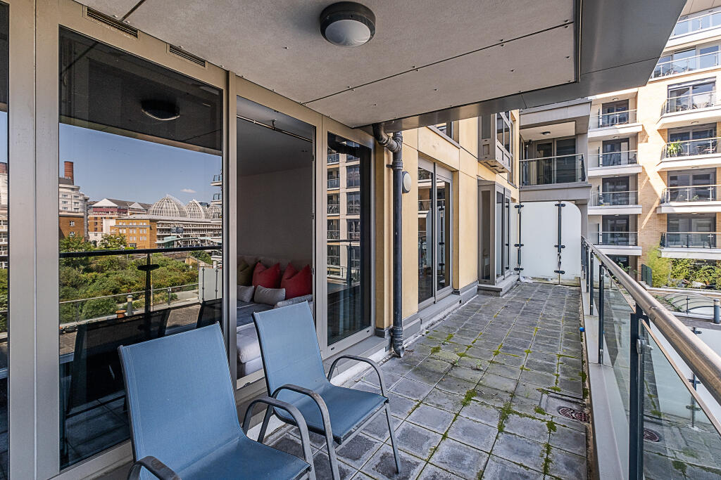 Apartment in London - View 5