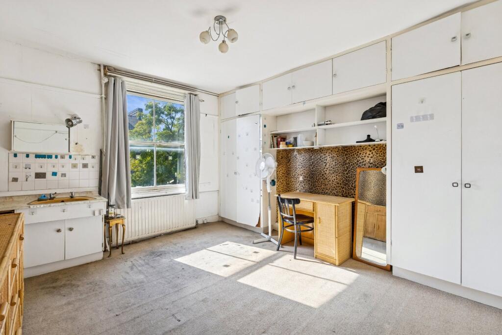 House in London - More