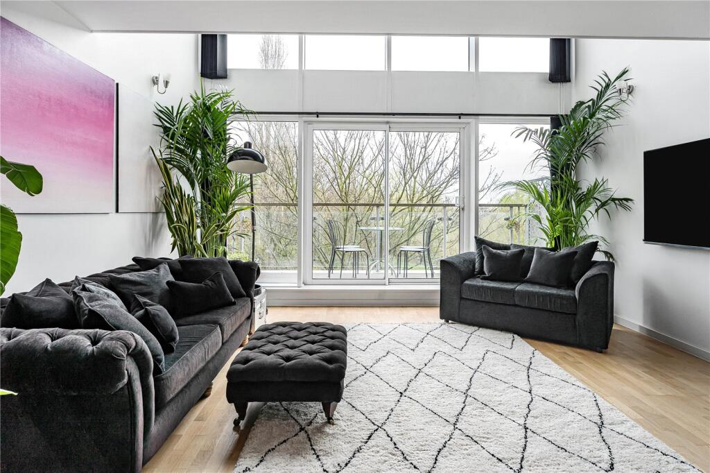 Main image of property: Palmers Road, London, E2