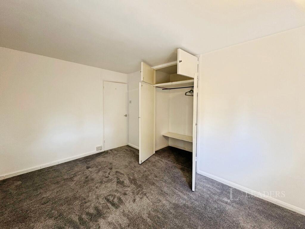 Apartment in Cambridge - View 4