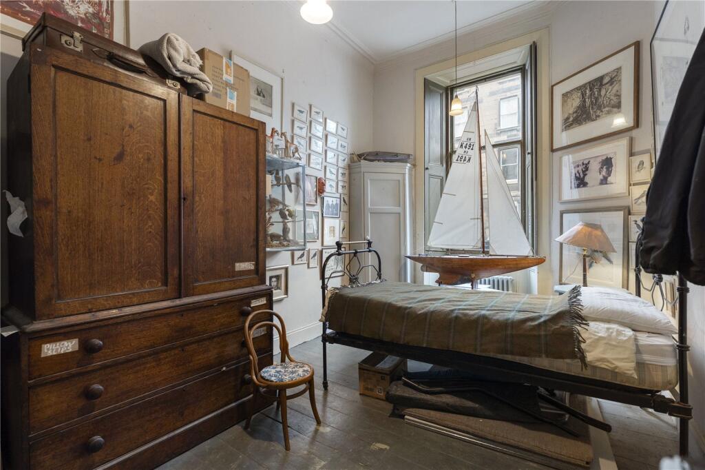 Apartment in Edinburgh - View 5
