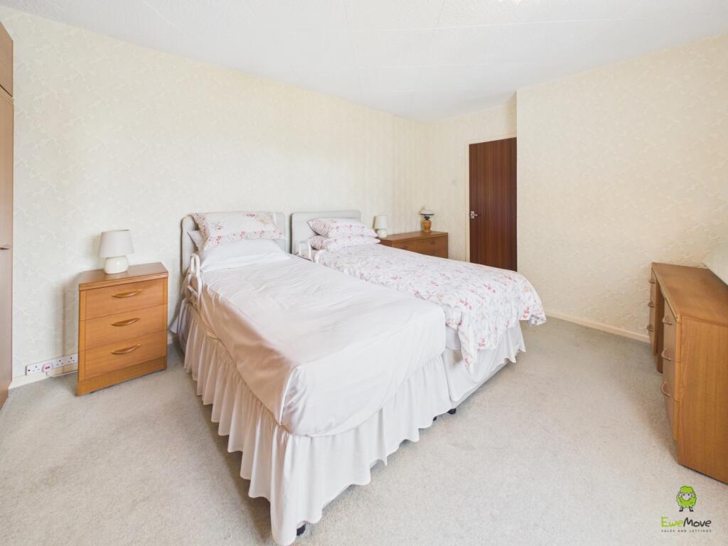 Apartment in Dartford, Kent - More