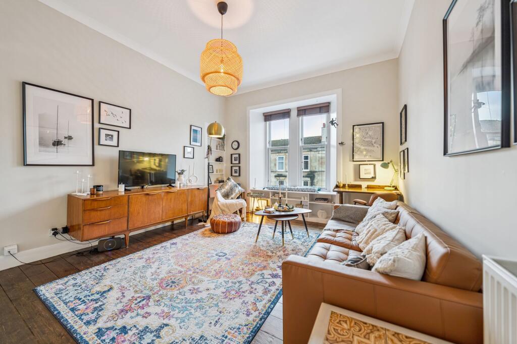 Main image of property: 11 Prince Edward Street, Flat 3/1, Queens Park, Glasgow, G42 8LU