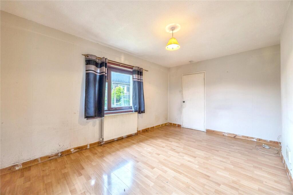 Suttieslea Crescent, Newtongrange, Dalkeith, Midlothian, EH22 photo 2