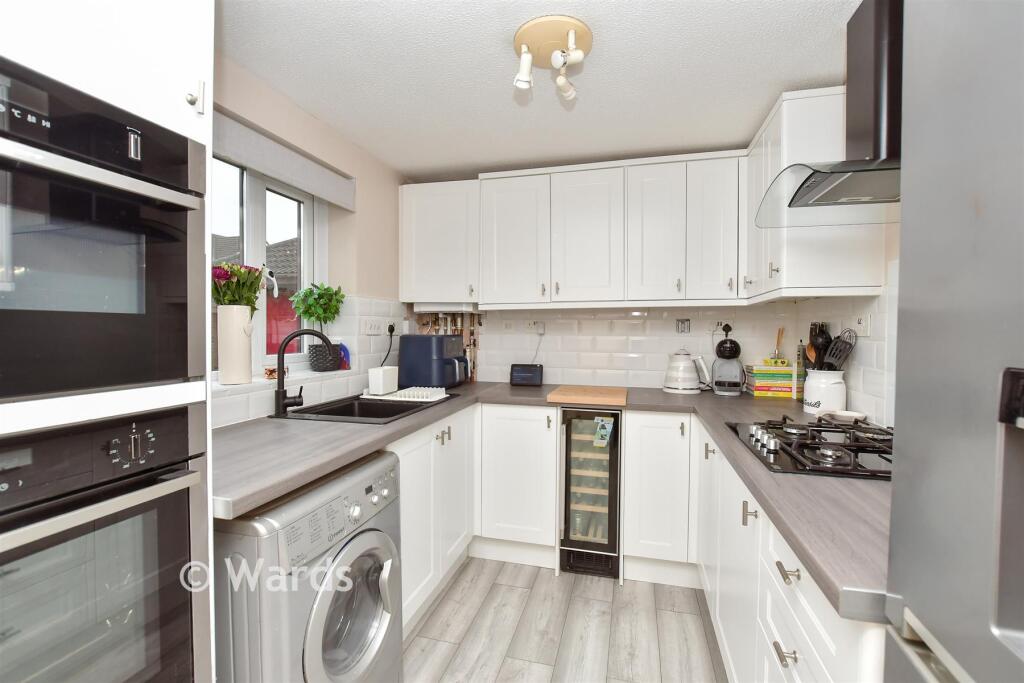Ten Acre Way, Rainham, Gillingham, Kent photo 2
