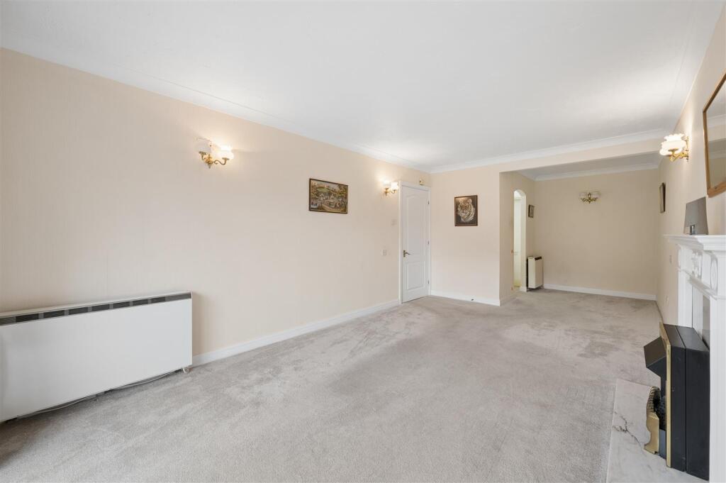 Apartment in Liverpool, Redgate, Formby - More