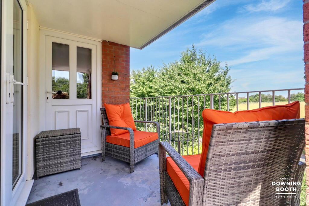 Apartment in Sutton Coldfield - View 4