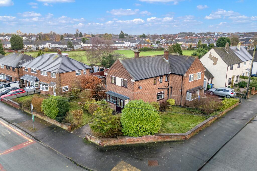 Main image of property: Windsor Grove, Runcorn, WA7