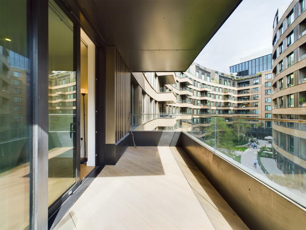 Apartment in London - View 5