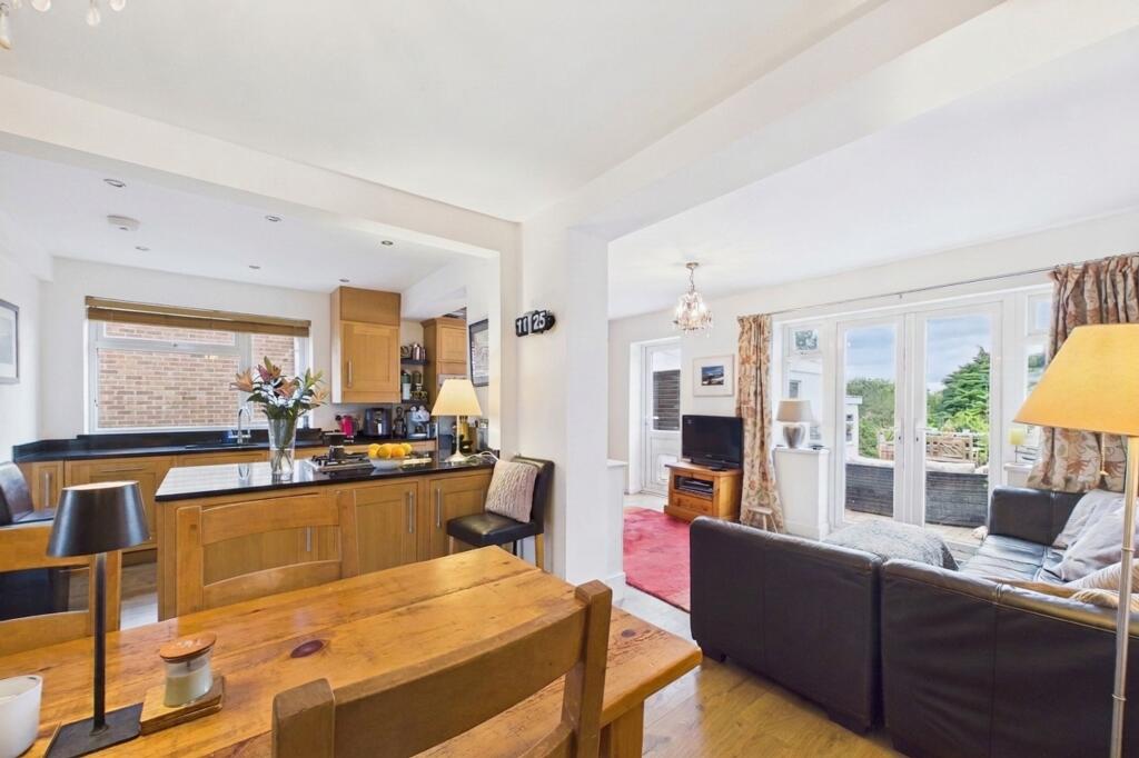 Kennedy Drive, Hawarden, CH5 photo 3