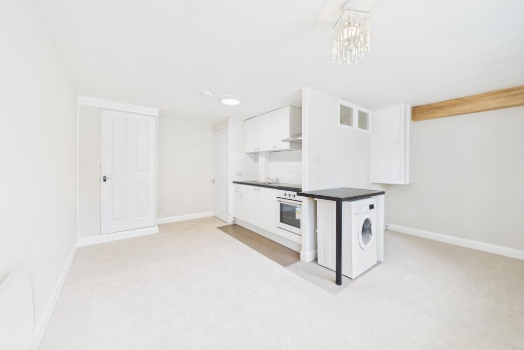 Apartment in Sheffield - View 4