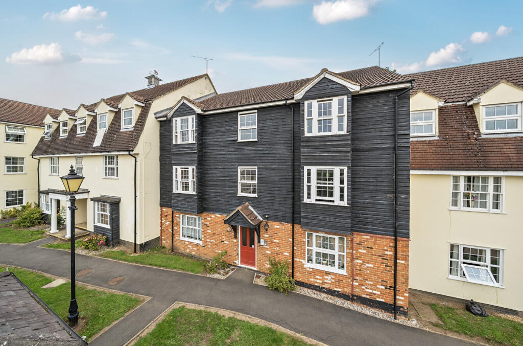 Main image of property: Red Lion Court, Bishop's Stortford, Hertfordshire, CM23
