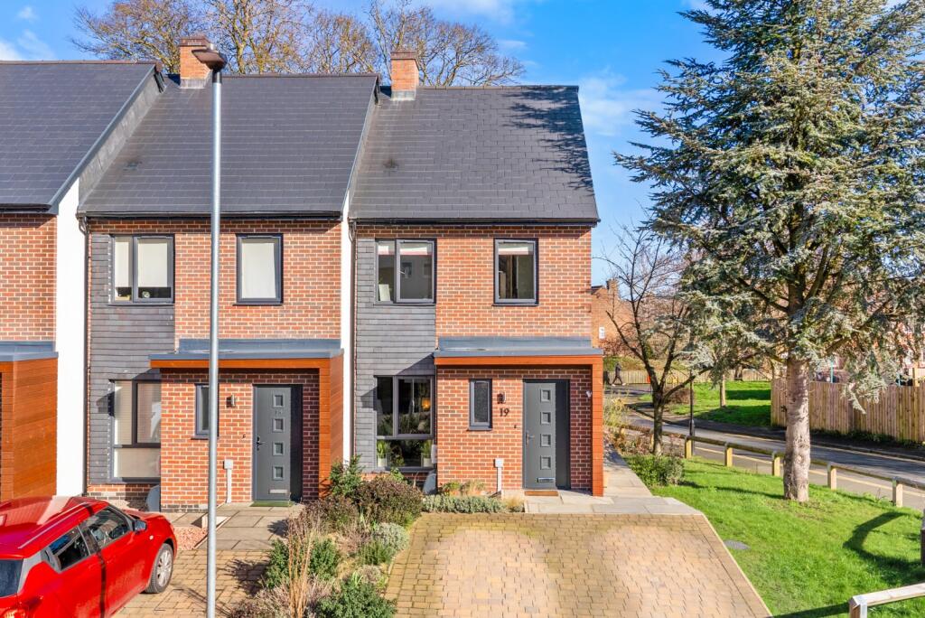 Main image of property: Woodleigh Close, Harrogate, North Yorkshire, HG1