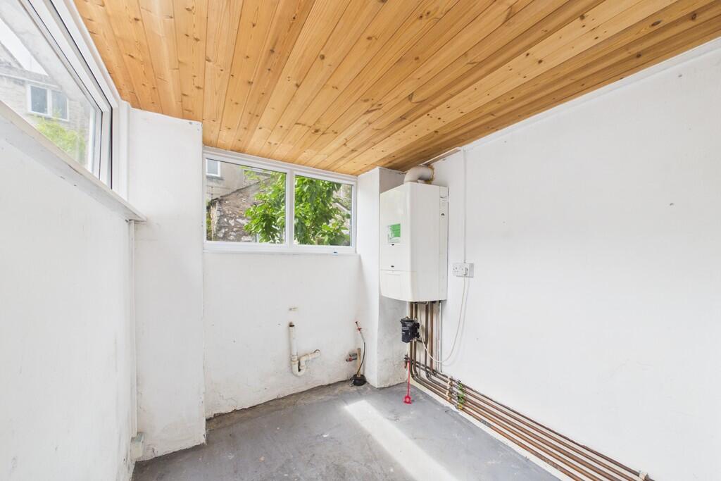 House in Lancaster - View 4