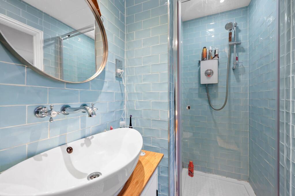 Apartment in London - More