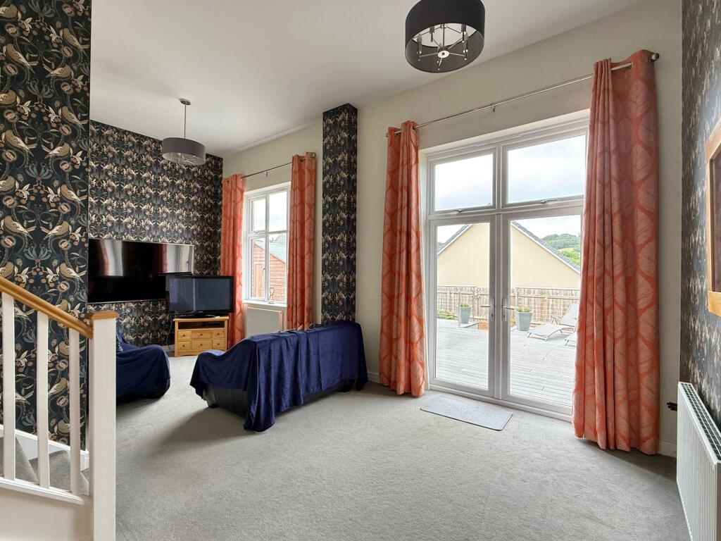 Saxon Way, Kingsteignton, TQ12 photo 4