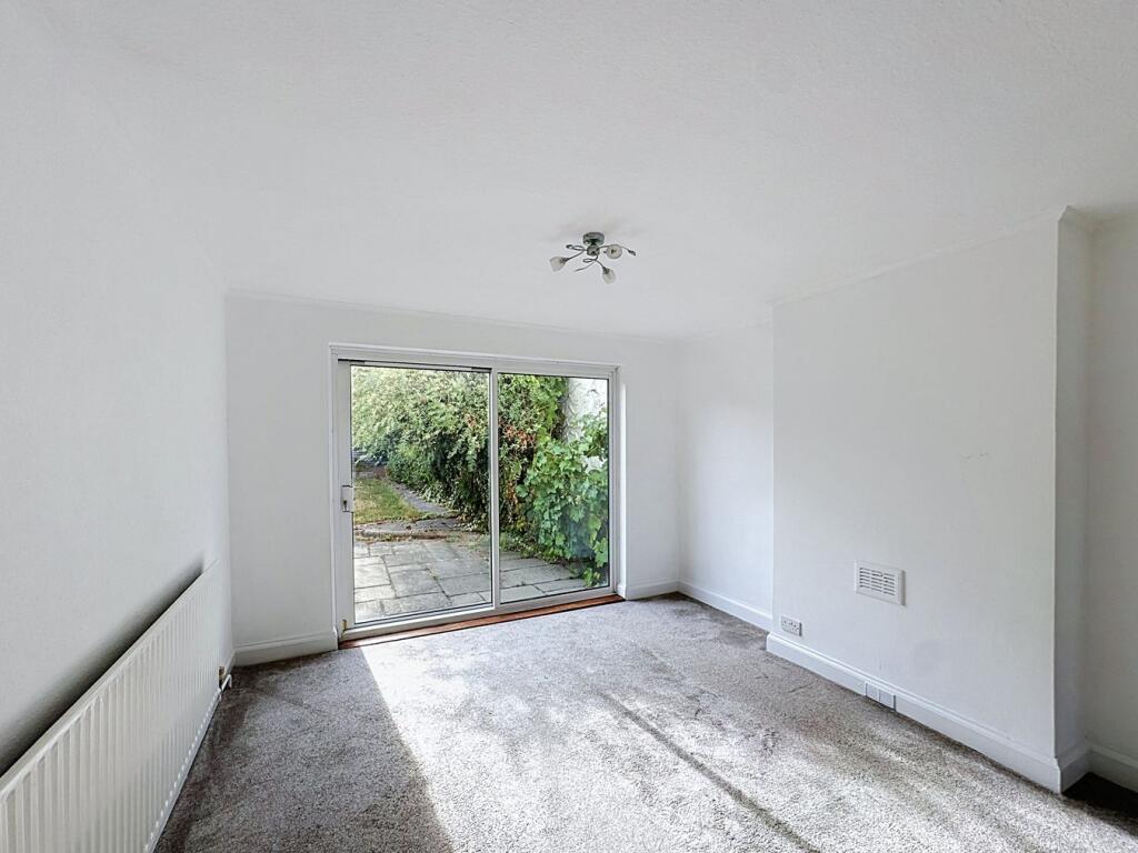 House in London, Poverest, Petts Wood - More