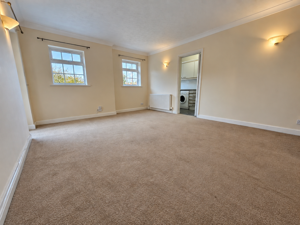 Apartment in Southampton - View 5