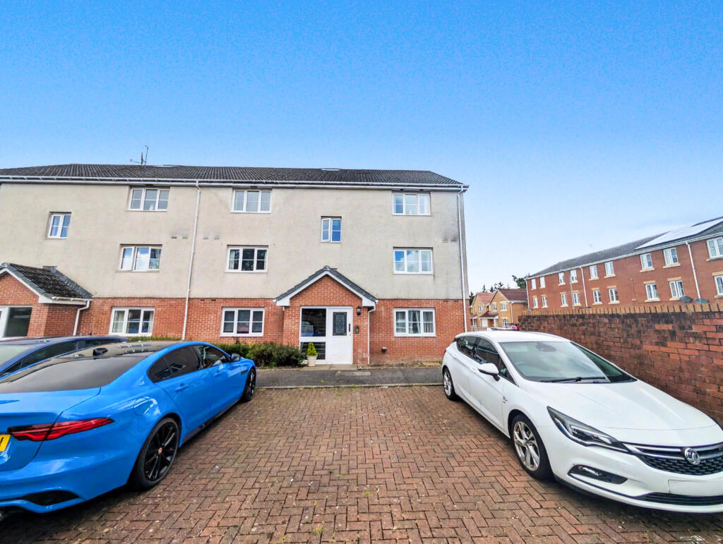 Main image of property: 17 Auchenkist Place, Kilwinning, KA13 7PS