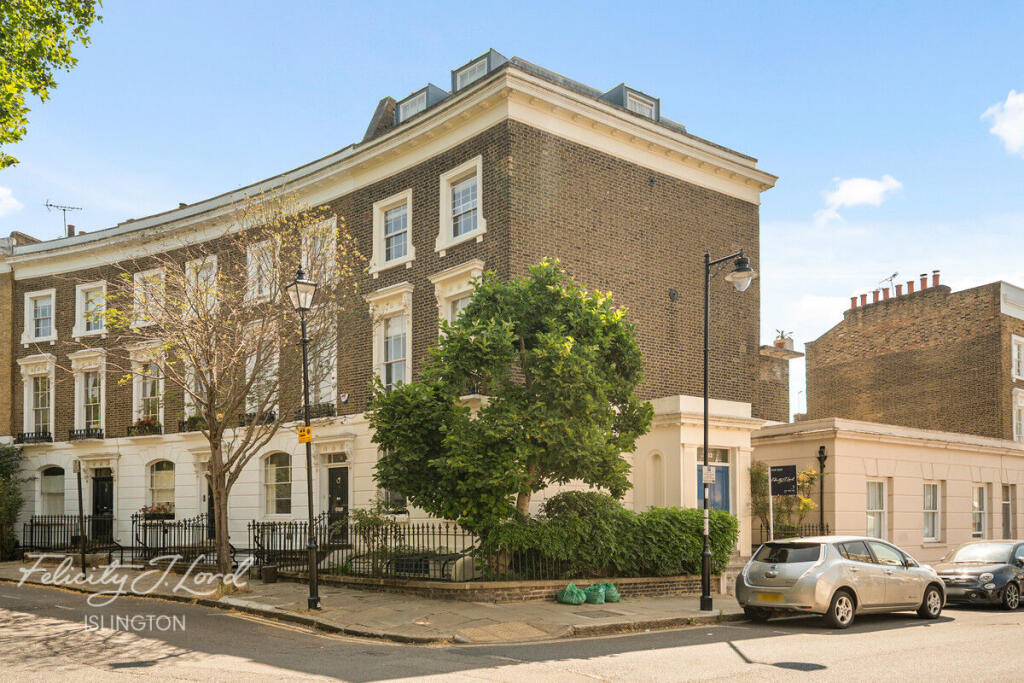 Main image of property: Thornhill Square, N1