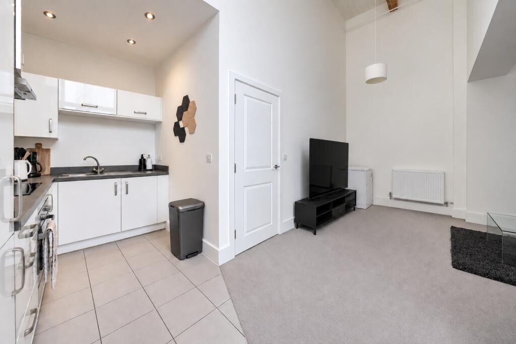 Apartment in Leicester - View 2