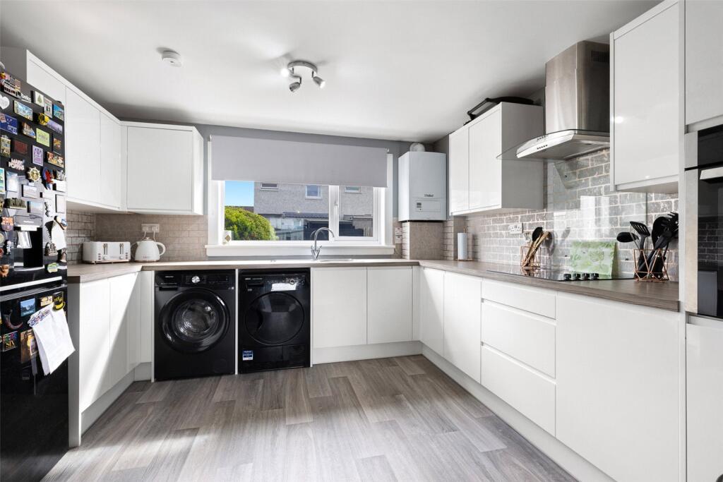 10 Shuna Court, Perth, Perth and Kinross, PH1 - View 5