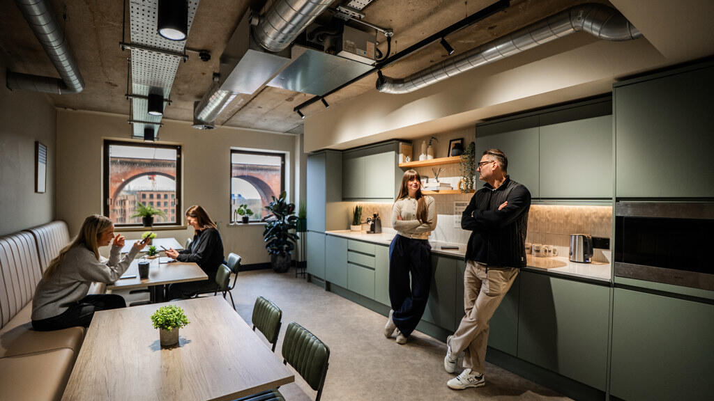 4th floor kitchen