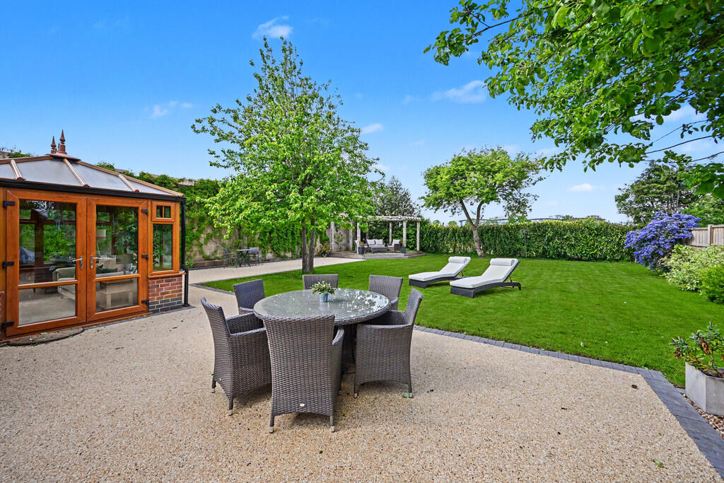 House in Rugby, Thurlaston - View 2