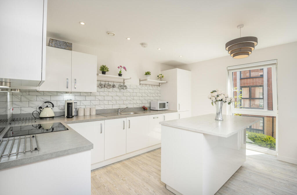 Main image of property: Holmesley Road, Borehamwood, WD6 1AJ