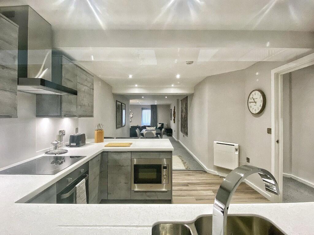 Apartment in Stockport - View 2