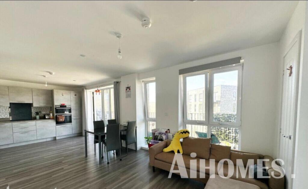 Modern 3B2B Apartment | Wharf Road | Chelmsford CM2| 10585WR photo 5