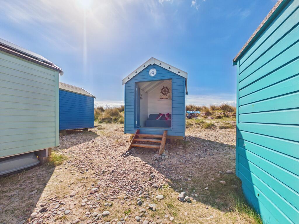 Beach Hut, Findhorn, Forres - View 5