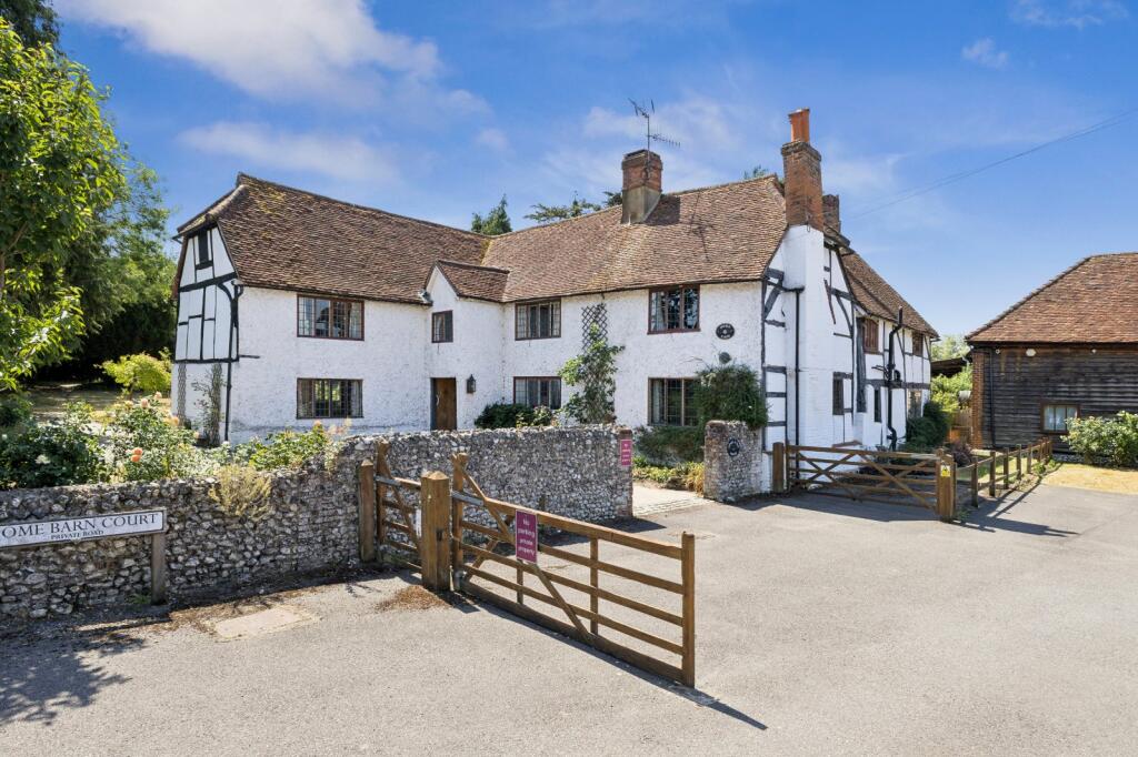 Main image of property: The Street, Effingham, Leatherhead, Surrey, KT24